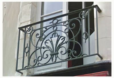 Balustrade, ornate cast iron railing - Thumbnail 3